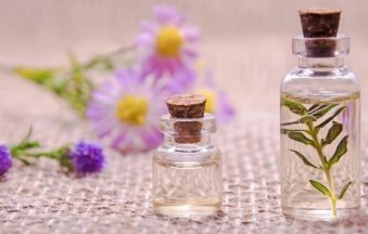 essential-oils-3084952-1280_cf2a8f36b37d8387c7ca3cca434ac034_t